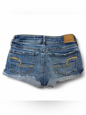 Y2K summer American eagle mini jean shorts 🐾
